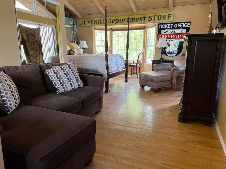 Eclectic Farm Stay Near Redmond Exterior foto