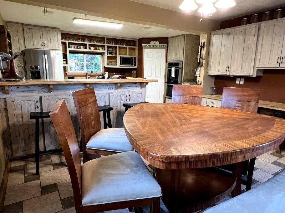Eclectic Farm Stay Near Redmond Exterior foto
