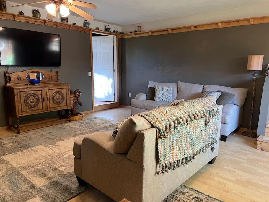 Eclectic Farm Stay Near Redmond Exterior foto